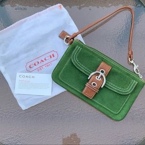 Coach Large Wristlet (NWOT) Hunter Green (RARE find, Vintage)